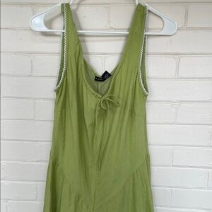 Green Sleeveless Dress with Lace Trim